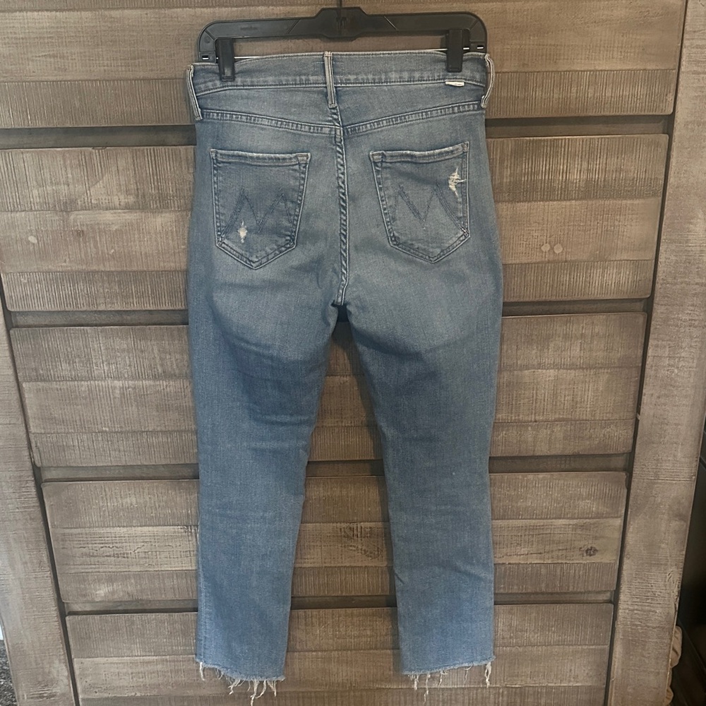 Mother the mid rise dazzler ankle fray sz 27